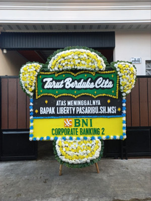 Papan Bunga Duka di Wonokromo